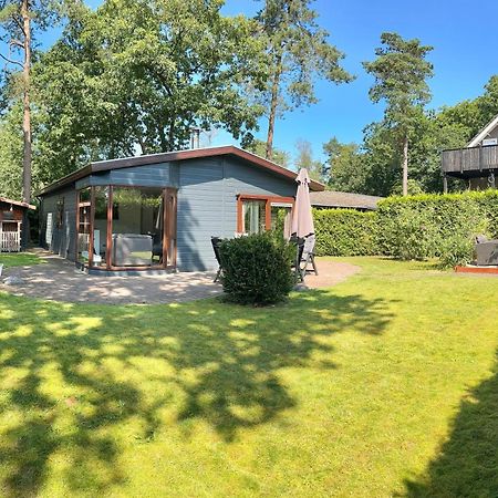 Dubbele Chalet Op Recreatiepark Topparken Op De Veluwe In Beekbergen Met Grote Vrije Tuin En Eigen Parkeerplaats Ngoại thất bức ảnh